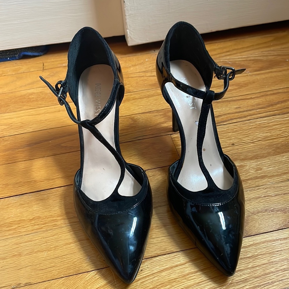 Nine West Black T strap heels size 8.5